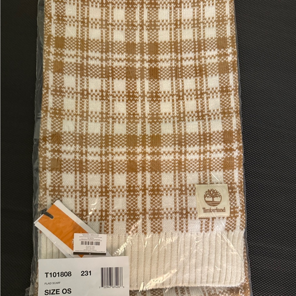 Timberland Buffalo Plaid Scarf. NWT.